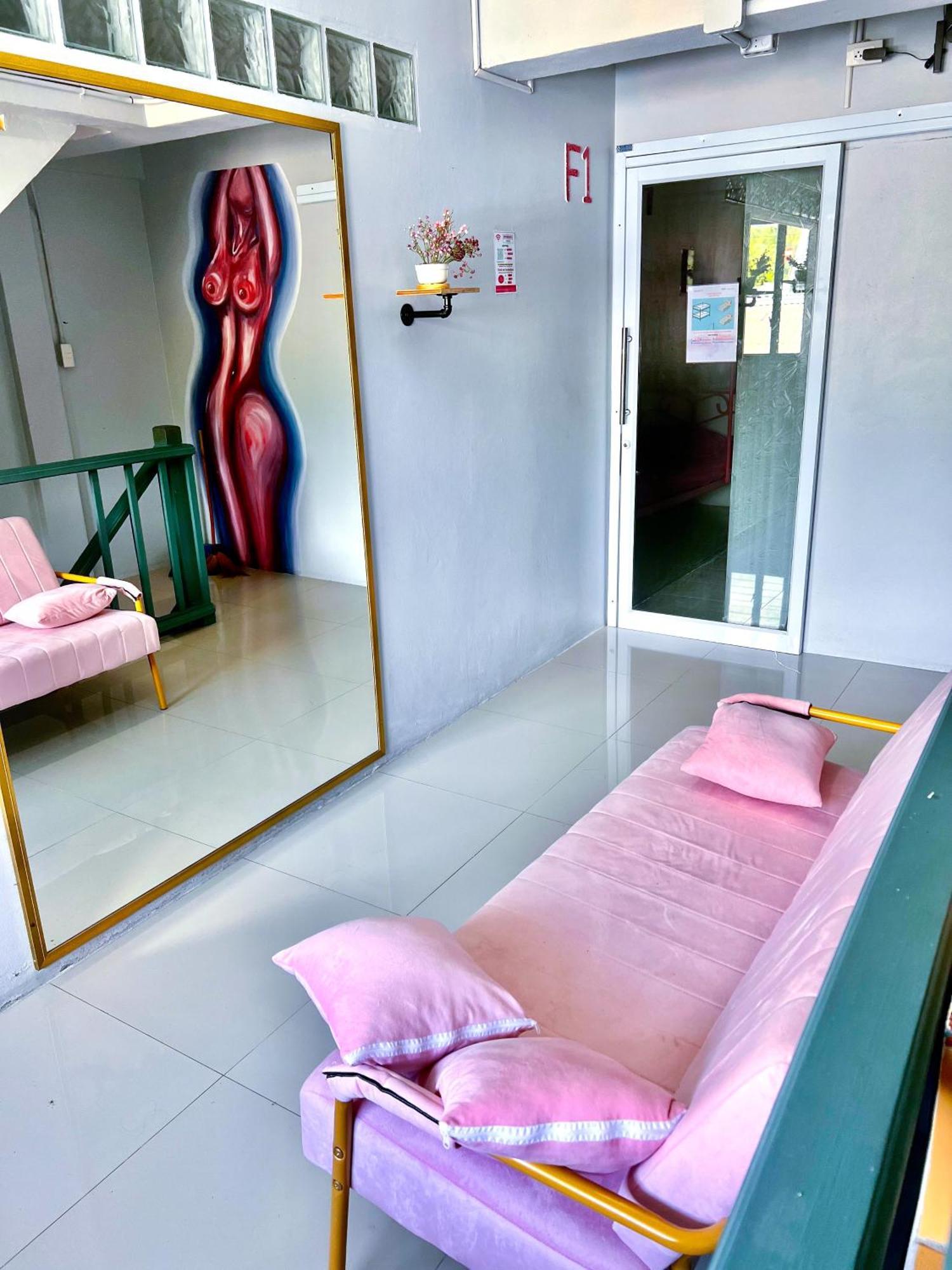 Arena Boutique Hotel Female Only Thong Sala Eksteriør bilde